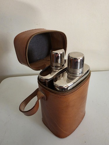 Vintage set hunting - vintage, flasks