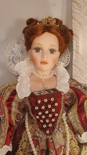 Porcelain doll elizabeth 1st - porcelain, 1st"