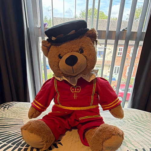 Harrods beefeater london bear - harrods,