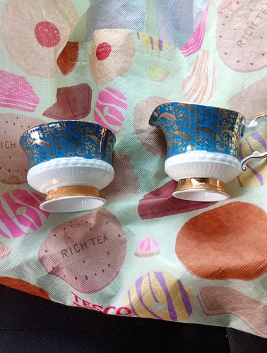 Elizabethan sovereign jug and - sovereign,