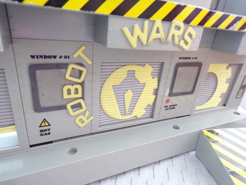 Bbc robot wars minibots - minibots, arena