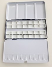 EMPTY WATERCOLOUR PAINT PALETTE * 28 FULL PANS REMOVABLE TRAY  BLACK folding TIN