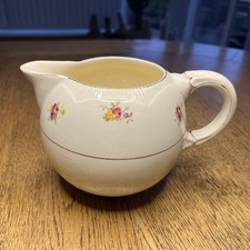 Clarice Cliff Newport Pottery