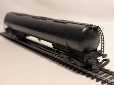 Lima 102-Ton Bogie Tank Wagon