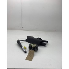 Vauxhall Astra J seat belt