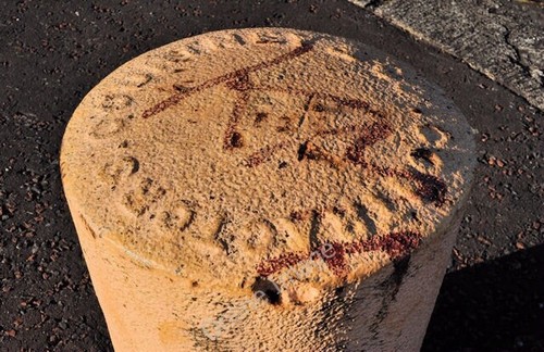 Photo 6x4 courtney bollard - courtney,