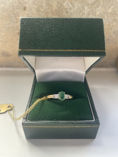9ct gold ring - ring, with