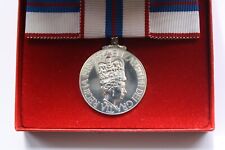 GENUINE 1977 QUEEN ELIZABETH