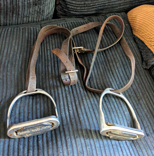 Pair metal horse riding - pair,