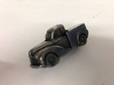 Morris Minor Pick Up 3D pin