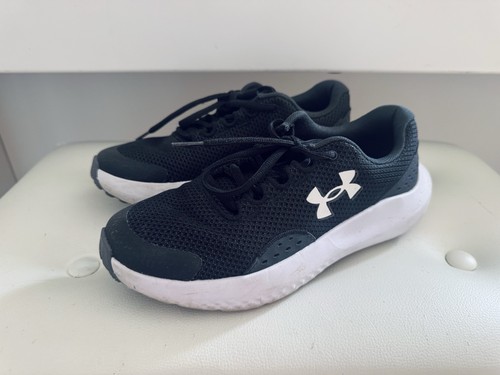 Under armour trainers size - under,