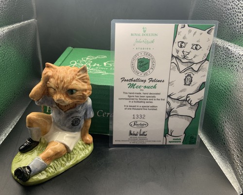 Beswick ltd cat plays - cat,