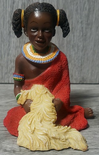 Vintage african masai resin - african,