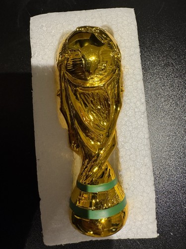 World cup trophy replica - world, 13cm