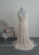Ellis bridal 18084 ivory almond wedding dress with removable cape UK 14