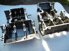 TRIUMPH TROPHY TRIDENT SPRINT 3 CYL CARBURETOR T300 ENGINE CRANKCASE HALVES 900 