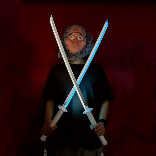 40inch glow bleach katana - bleach,