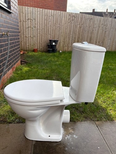 Twyford ceramic toilet