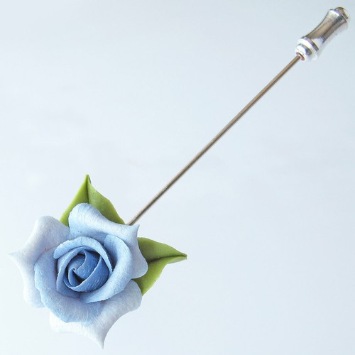 Blue moon rose lapel - rose, pin