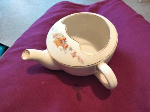 Vintage feeding cup empire - vintage,