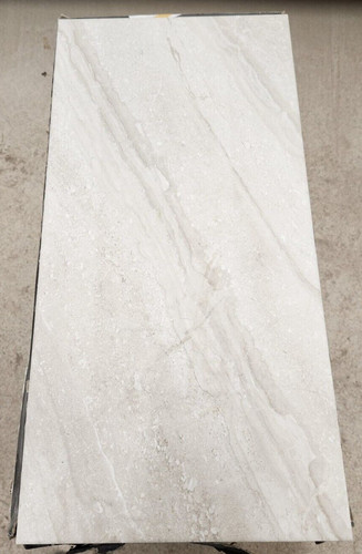 Distinction diverso stone - diverso,