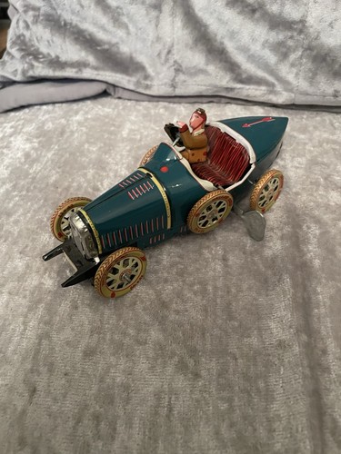 Tin plate car - plate, broken