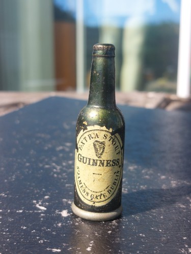 Vintage miniature guinness - miniature,