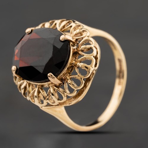 Second hand 9ct yellow - second,