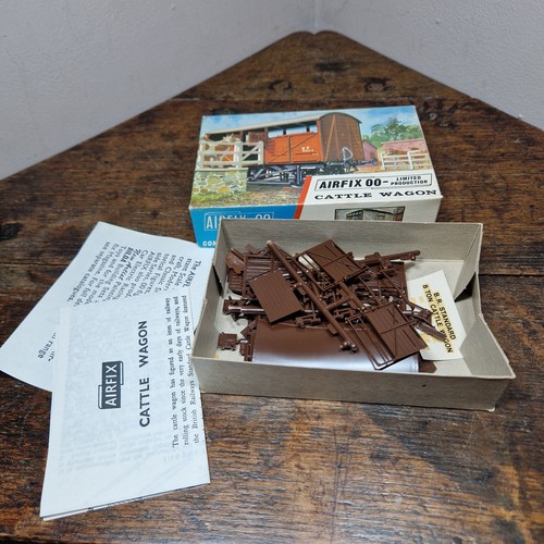 Unmade airfix gauge cattle - oo,