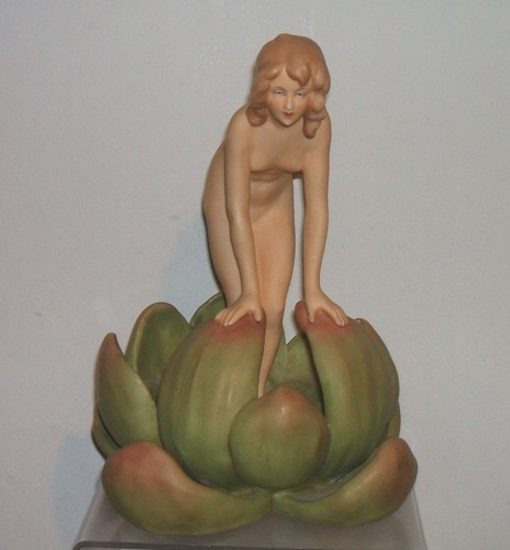Royal dux nude larger - royal, size