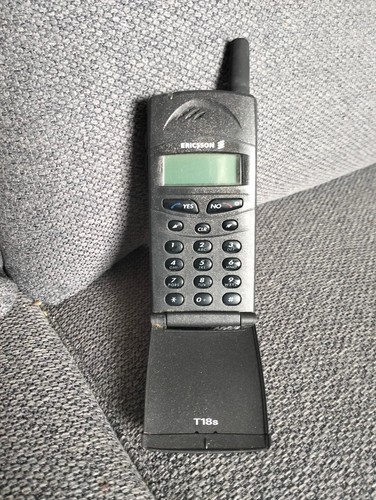 Rare ericsson t18s retro flip - rare,