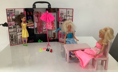 Barbie dolls clothes and - dolls,