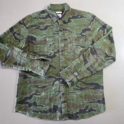 Gap untucked mens medium - medium, tiger