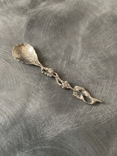 Superb silver naturalistic - superb,