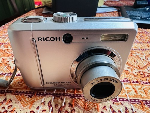 Ricoh caplio rr750 - caplio,