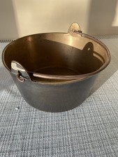 Vintage Cast Iron Cooking Pot