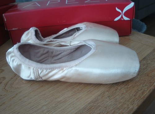 Capezio cambre tapered toe - cambre,