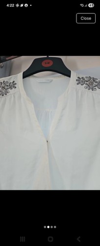 Promod white neck long - v-neck,