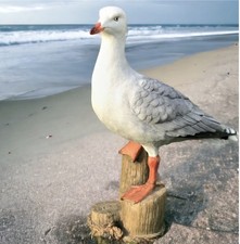 SEAGULL ON A POST Home Décor