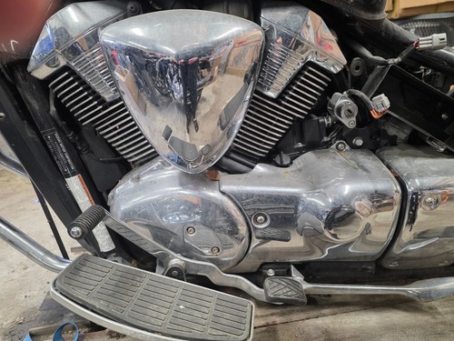 2011 suzuki intruder vlr 1800 - vlr,