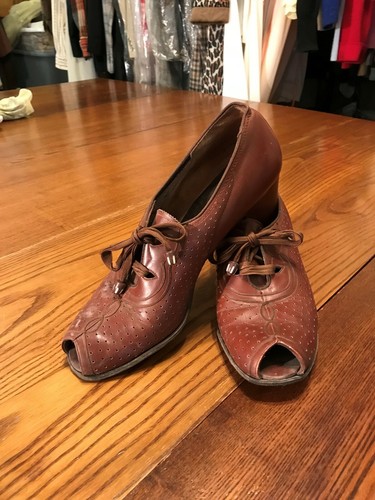 Antique vintage 1920s - vintage,