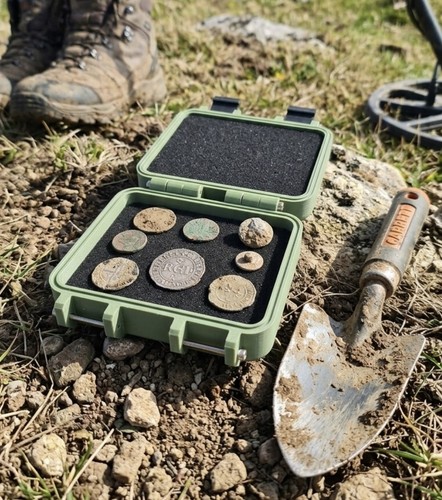 Metal detecting finds box - metal,
