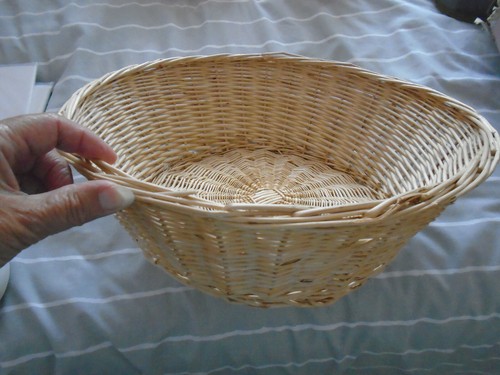 Round wicker basket - ,