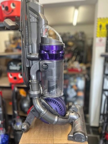 Dyson dc25 1200 watts animal - dyson,