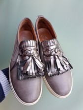 Mode in Pelle Silver/Grey Pumps Size UK 6