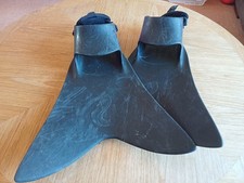 Scuba diving force - fins, pro