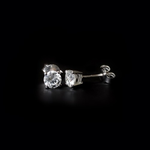 18ct white gold solitaire - gold,