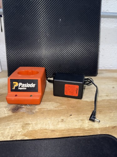Paslode battery charger 901230 - paslode,