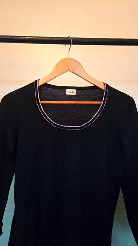 Viyella black 100 merino wool - black,