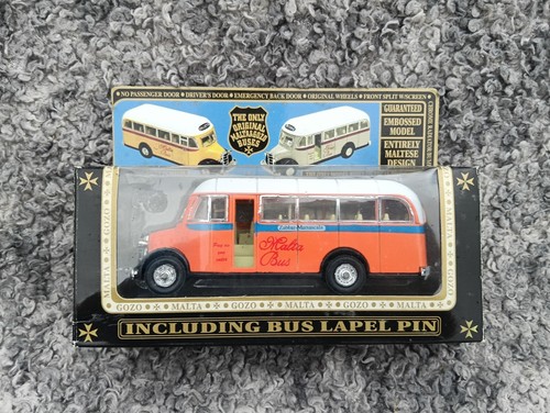 Vintage bedford coach - bedford, ob